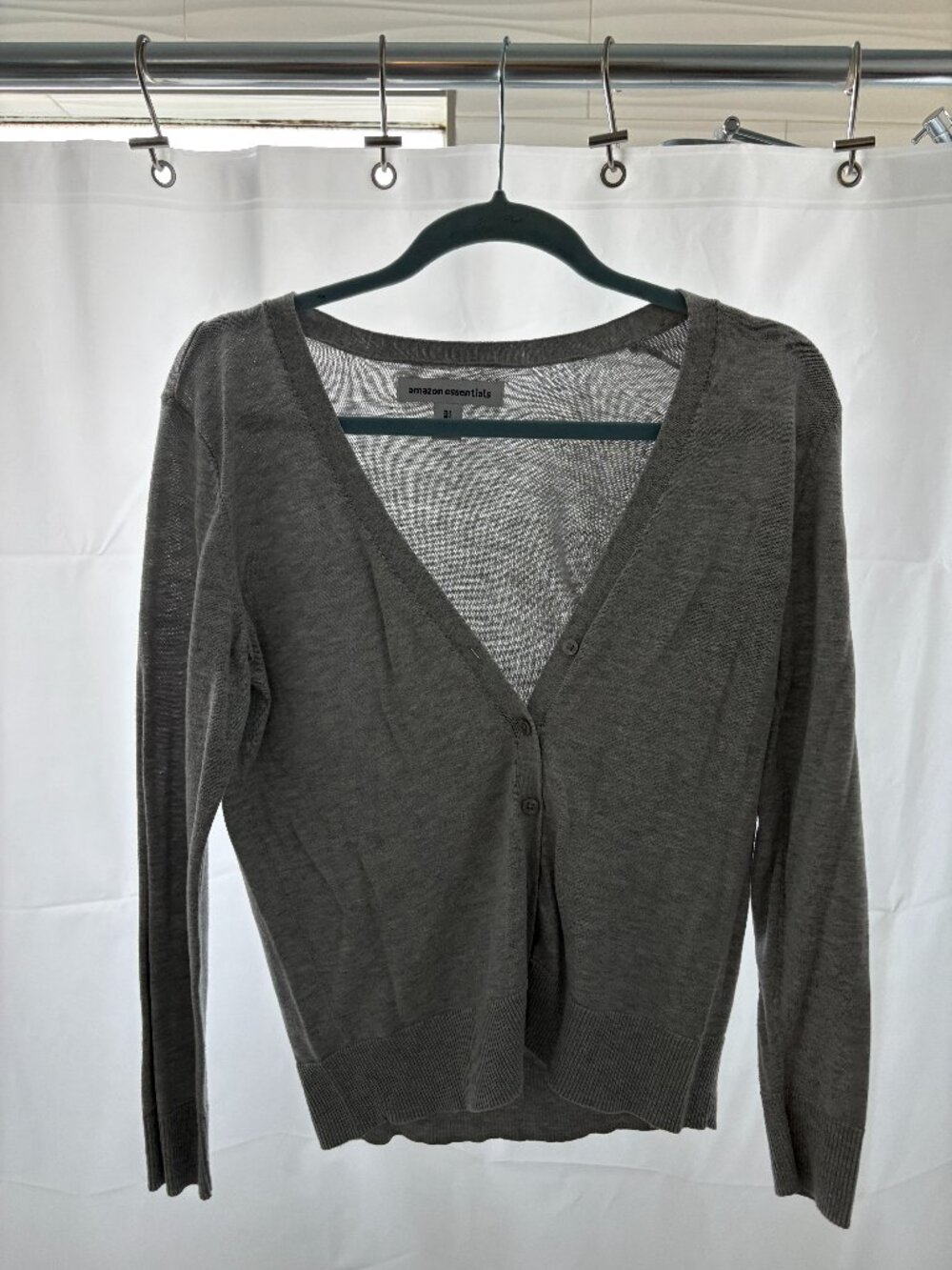 Amazon Essentials V-Neck Sweater – Grey – Size M